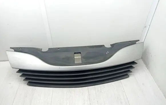 Renault Laguna II Front bumper upper radiator grill 8200390126