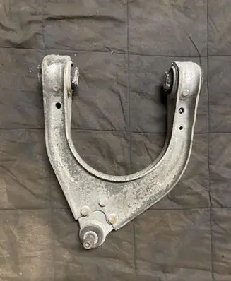 Mercedes-Benz E W211 Front upper control arm/wishbone 