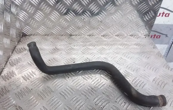 Mercedes-Benz Sprinter W901 W902 W903 W904 Engine coolant pipe/hose 9018322523