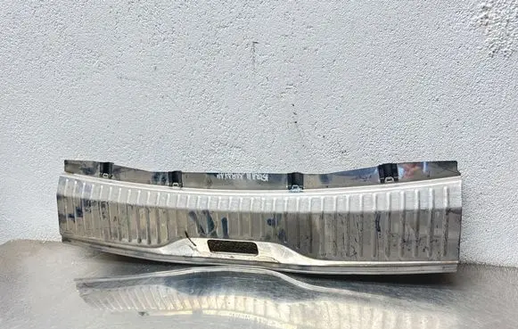 Opel Astra H Trunk/boot sill cover protection 13203619 332004790