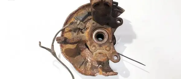 Volkswagen Caddy Front wheel hub