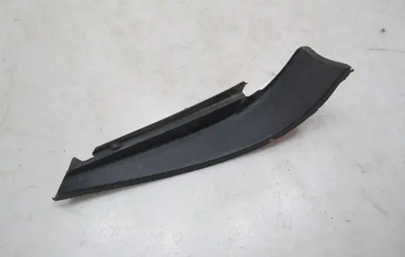 Volkswagen Golf VI Fender trim (molding) 1K5819448