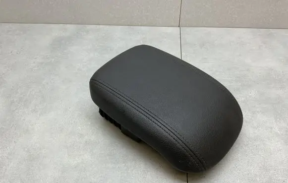Opel Zafira C Armrest 