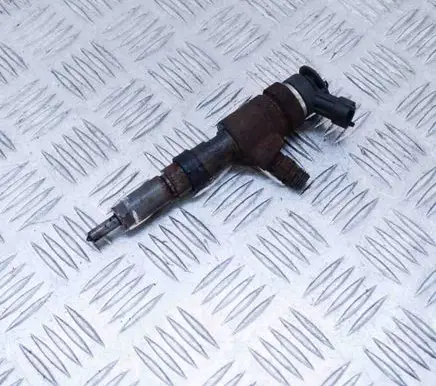 Peugeot 206 Fuel injector 7862800445110135
