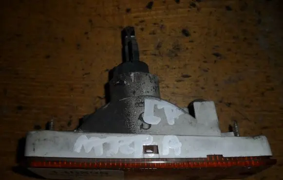 Nissan Micra Front indicator light