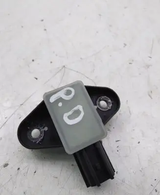Volkswagen PASSAT CC Airbag deployment crash/impact sensor