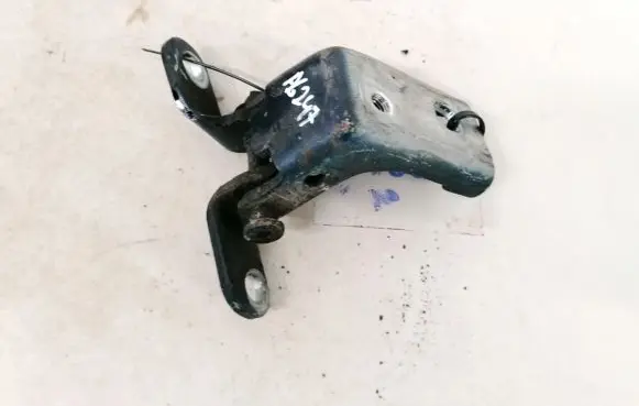 Ford Mondeo Mk III Rear door lower hinge