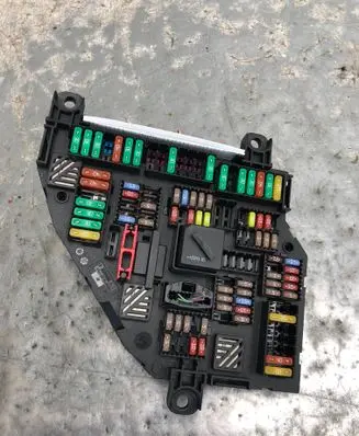 BMW 5 F10 F11 Fuse box set 9264923