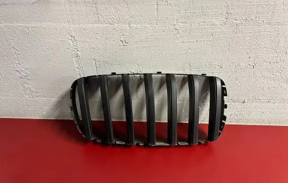 BMW X5 F15 Front bumper upper radiator grill 7316076 7316054 7316058