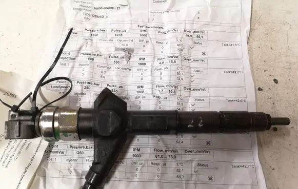 Nissan Primera Fuel injector 16600BN800 04E07013 BN8