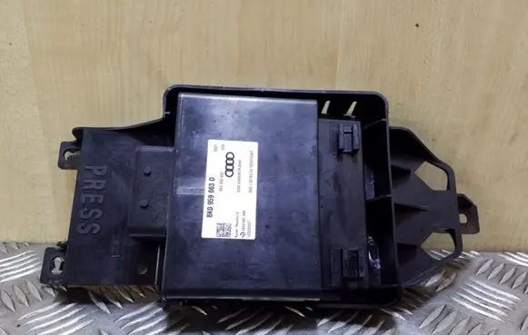 Voltage converter inverter