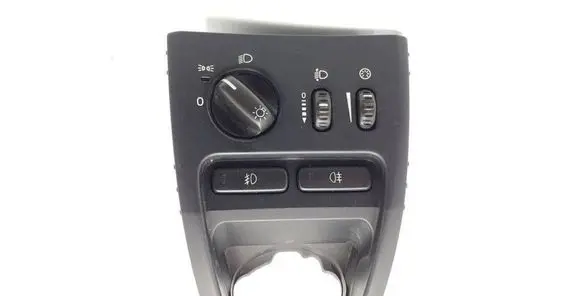 Light switch