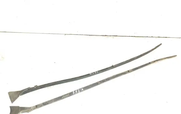 Volvo C70 Rubber seal front coupe door 30787525 30787524