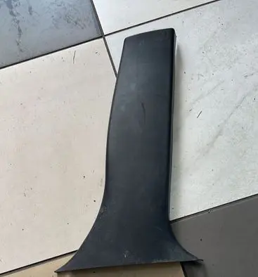 (B) pillar trim (bottom)