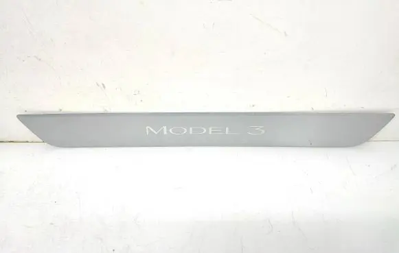 Tesla Model 3 Front sill trim cover 109084400C 135592 1812262