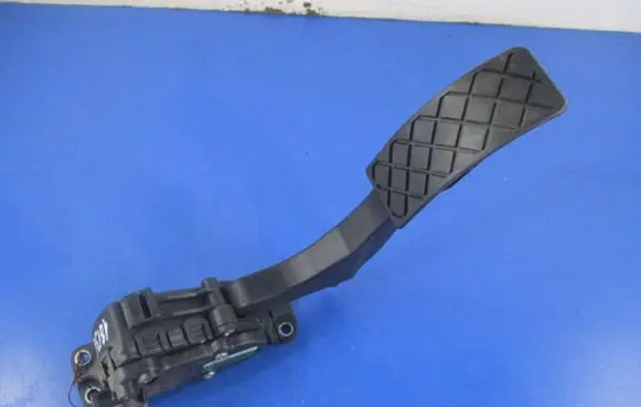 Skoda Roomster (5J) Accelerator throttle pedal 6Q1721503M