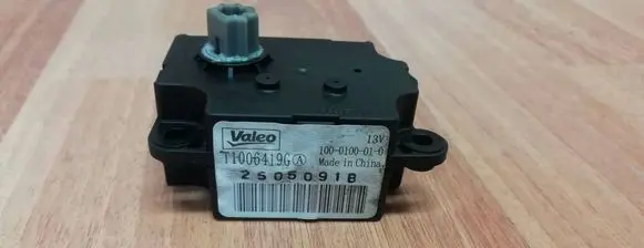Renault Scenic III - Grand scenic III Air flap motor/actuator 1000100010 T1006419G 277424777R