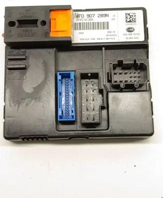 Audi A6 S6 C6 4F Comfort/convenience module 4F0907289N 25092009 4F0910289N