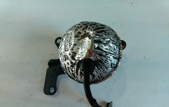 Audi A4 S4 B6 8E 8H Vacuum air tank 