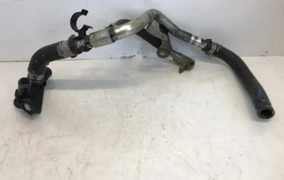 Coolant pipe/hose