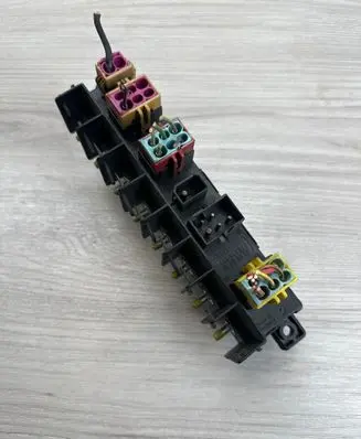 Audi A6 S6 C4 4A Fuse box set 4A0941822 896046