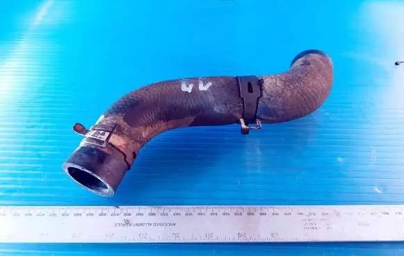 Toyota Hilux (AN10, AN20, AN30) Intercooler hose/pipe