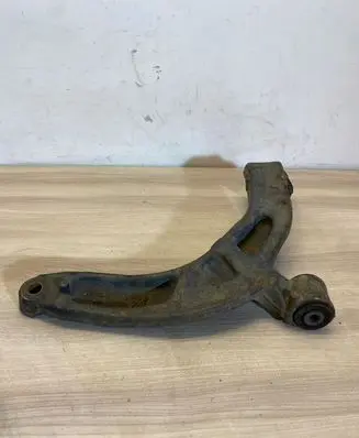 Volkswagen Transporter - Caravelle T5 Front lower control arm/wishbone 7E0407165B