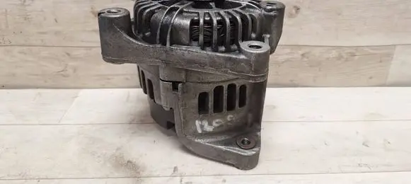 BMW 1 E81 E87 Generator/alternator 7790548 TG15C027 2542769B