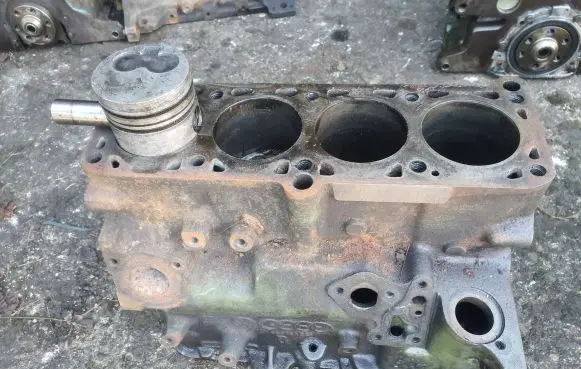 Volkswagen Golf III Engine 068103021 Ck050218