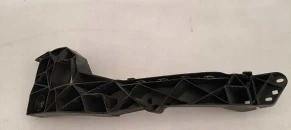 Audi Q2 - Front bumper mounting bracket 81A805607B