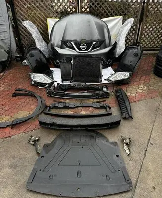 Nissan Qashqai Front piece kit 