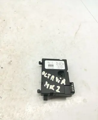 Skoda Octavia Mk2 (1Z) Steering angle sensor 1K0959654
