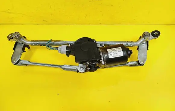 Front wiper linkage and motor