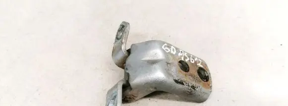 KIA Sorento Rear door lower hinge