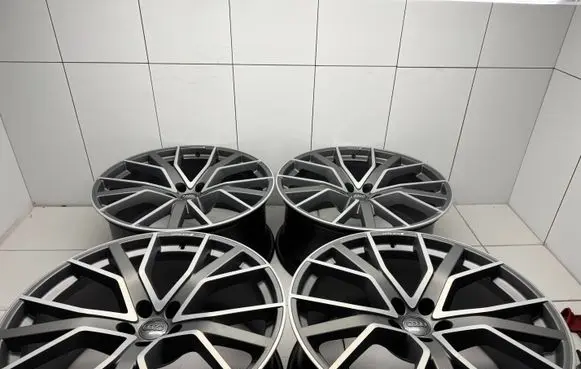 Audi RS Q3 Sportback R20 alloy rim 