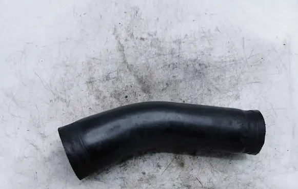 Nissan X-Trail T30 Intercooler hose/pipe NOCODE