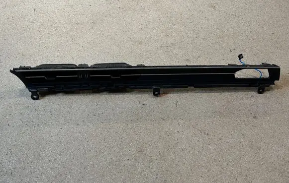 Audi A6 S6 C8 4K Dash center air vent grill 4K1820902D