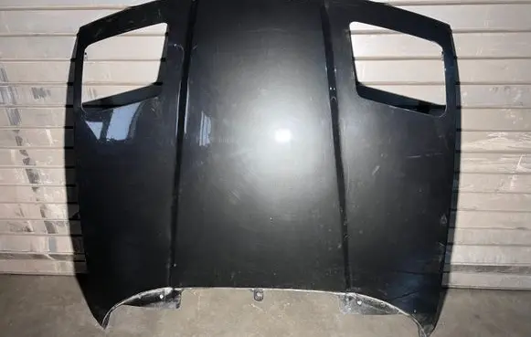 BMW 8 E31 Engine bonnet/hood 8108297 41618108297