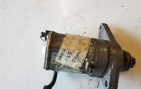 Skoda Fabia Mk1 (6Y) Starter motor 02T911024 915101A