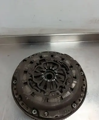 Volkswagen Scirocco Clutch set kit 03G111031H