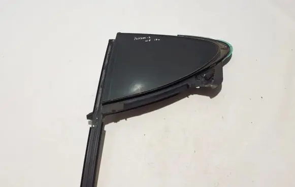 Porsche Panamera (970) Rear vent window glass 97054431108