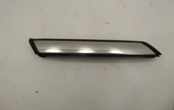Mini Cooper Countryman R60 Fender trim (molding)