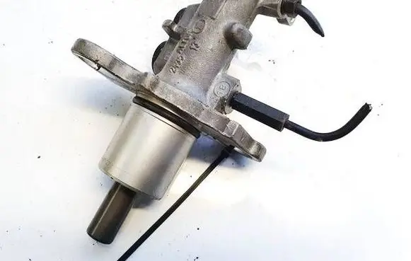 Master brake cylinder