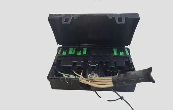 Citroen C4 Grand Picasso Fuse module 9632229480