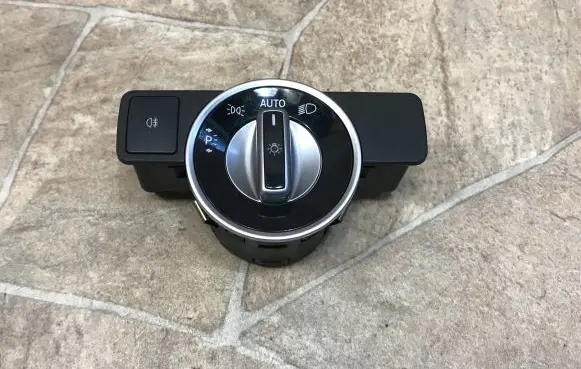 Mercedes-Benz GLE (W166 - C292) Light switch