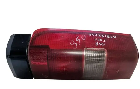 Volvo S70 V70 V70 XC Rear/tail lights 3512424 3512318