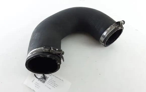 Audi Q7 4L Intercooler hose/pipe 4L0145972B