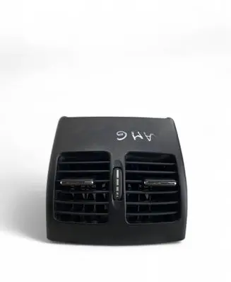 Mercedes-Benz C W204 Rear air vent grill A2048300954