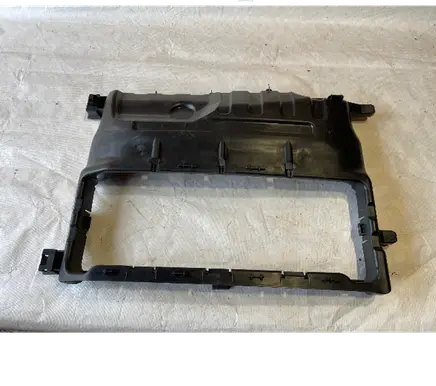 Renault Zoe Intercooler air guide/duct channel 215541324R 3244