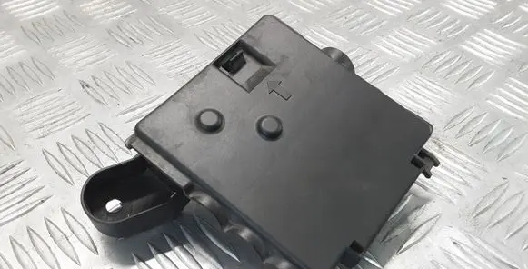 Audi A6 S6 C7 4G Fuse module 4G0937517
